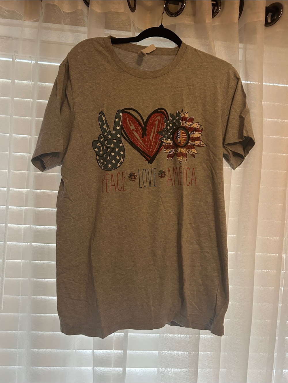 Bella Canvas Grey Women’s Short-Sleeve 'Peace Love America' Graphic Tee